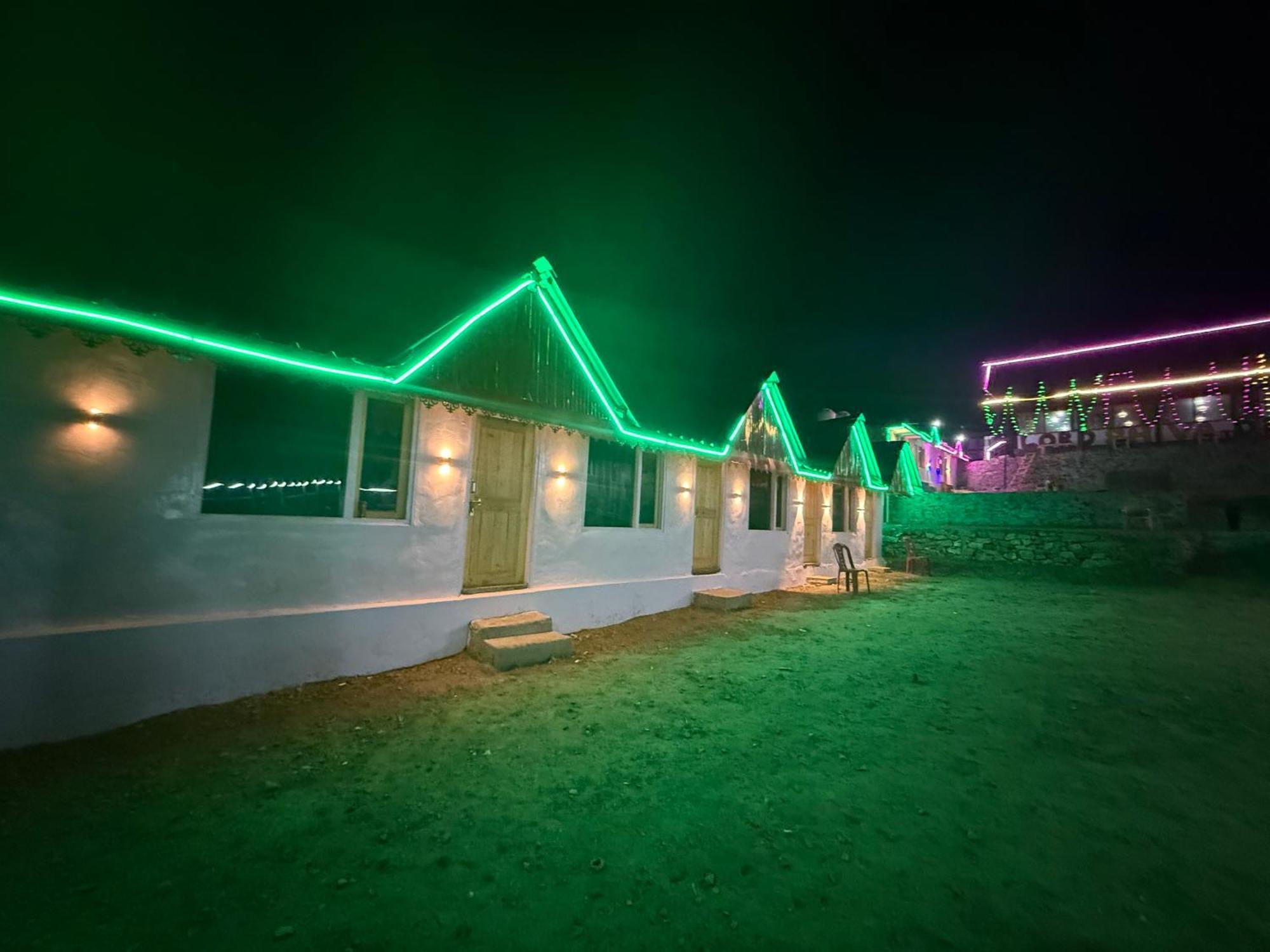 Lord Shiva Dimension Hotel Tosh Exterior photo