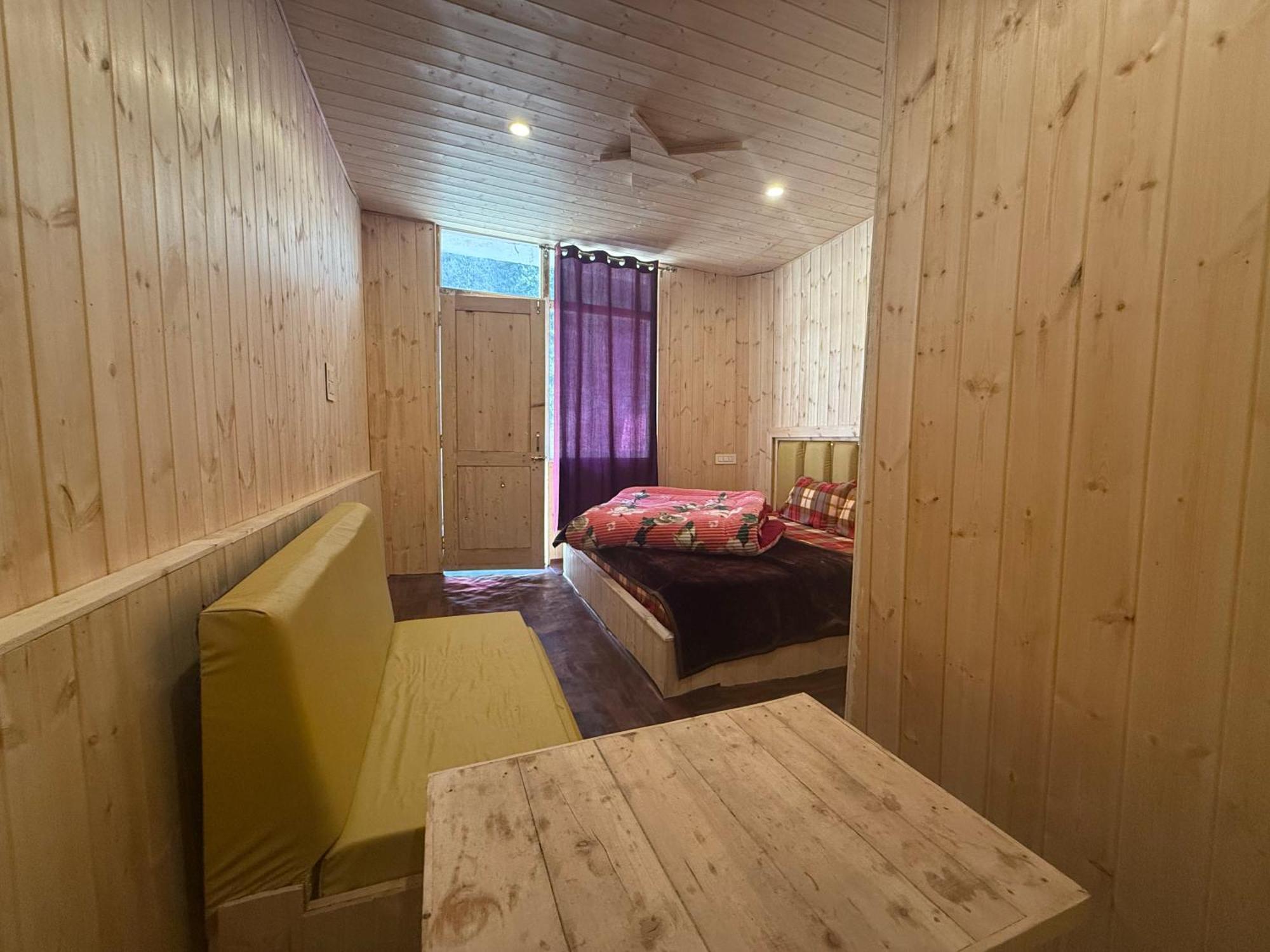Lord Shiva Dimension Hotel Tosh Exterior photo
