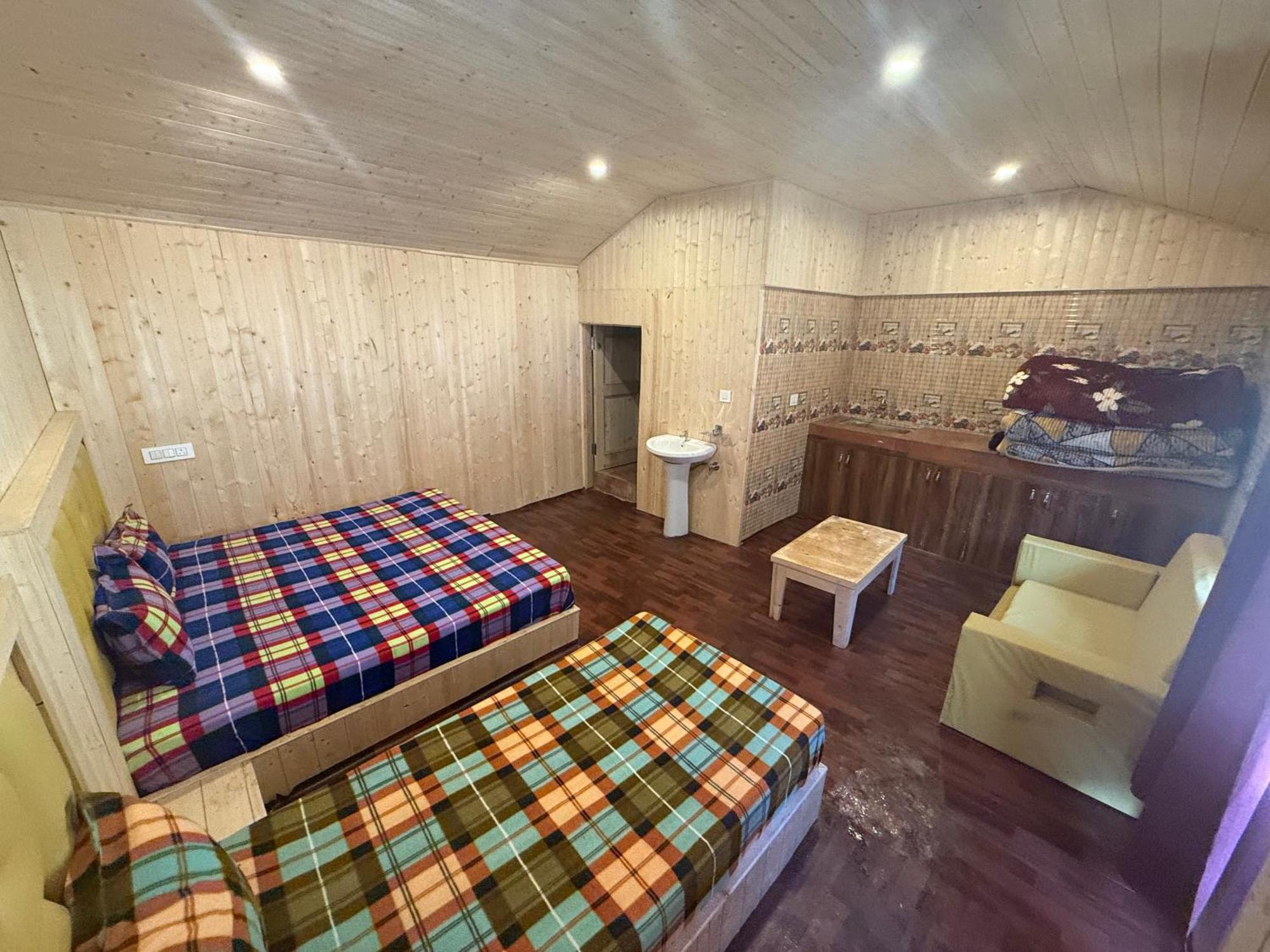 Lord Shiva Dimension Hotel Tosh Exterior photo