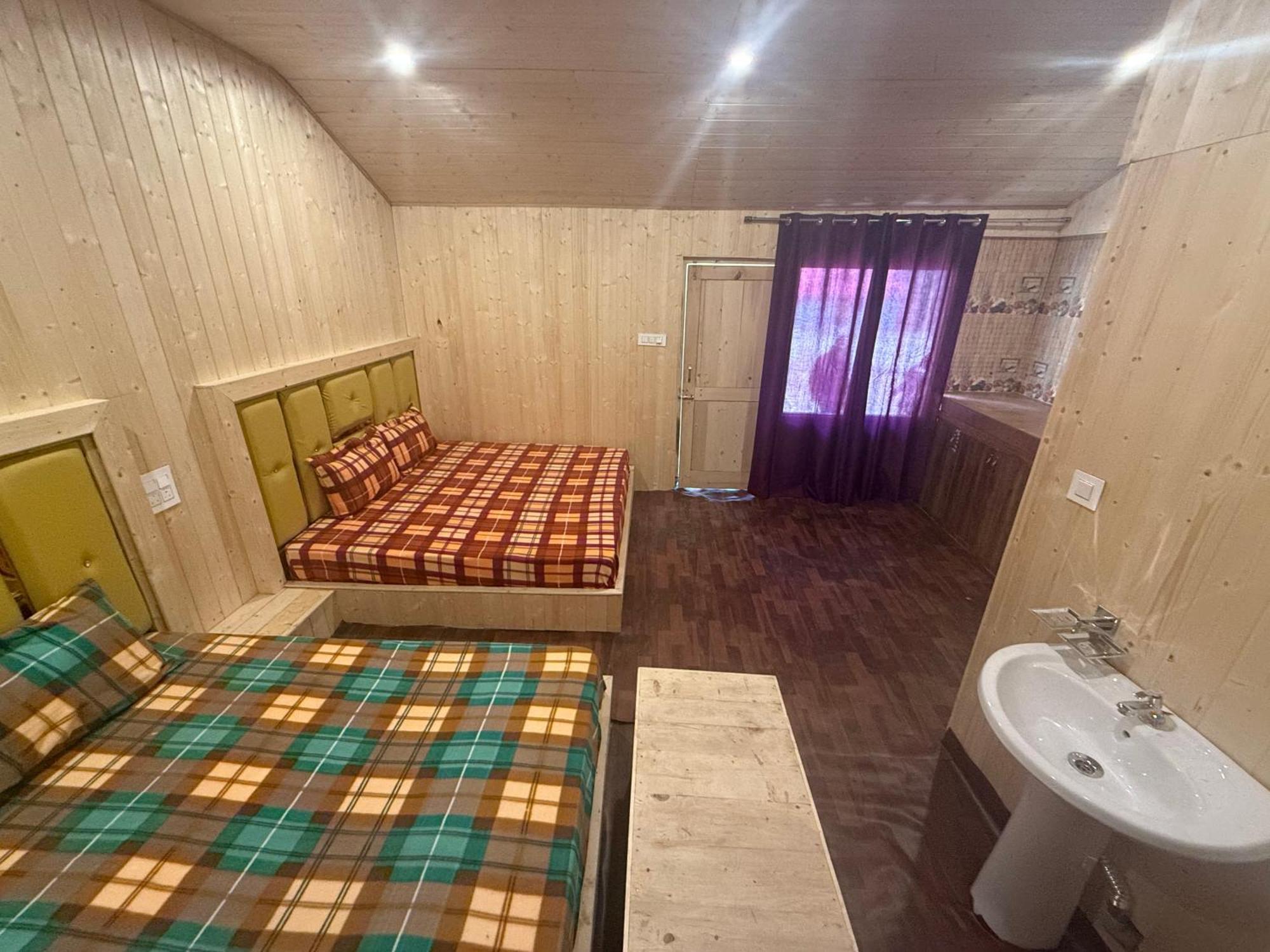 Lord Shiva Dimension Hotel Tosh Exterior photo